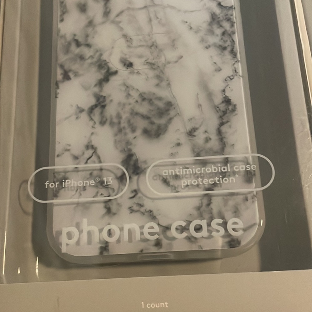 IPhone 13  cases - Picture 2 of 3